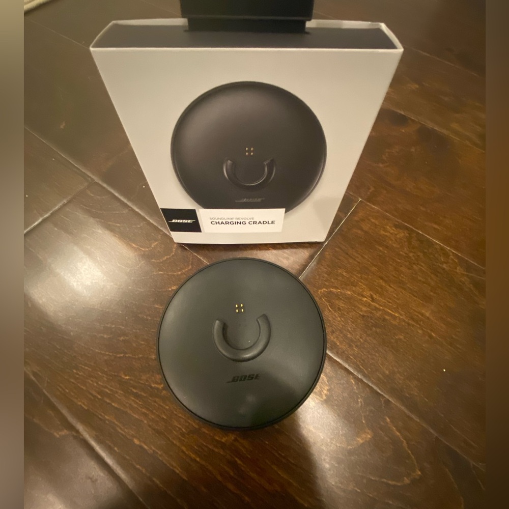 Bose SoundLink Revolve Charging Base in Black